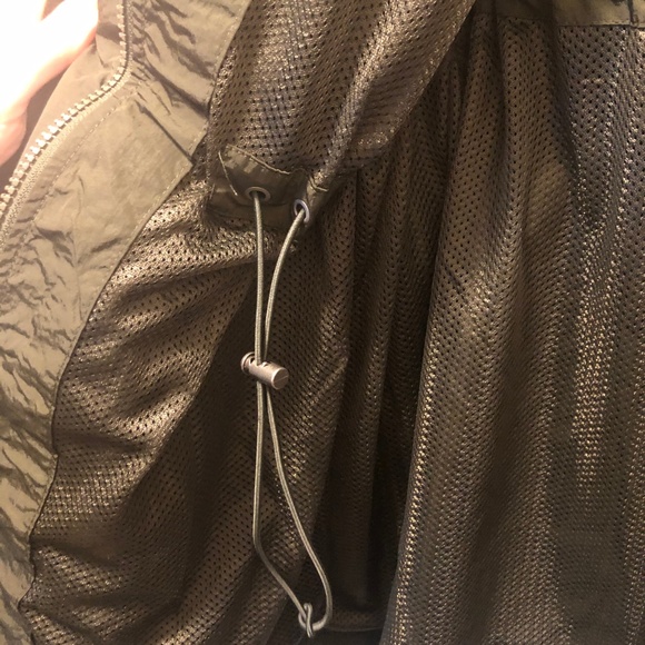 Army Green American Eagle Rain Jacket (Fall 2019) - Picture 3 of 3